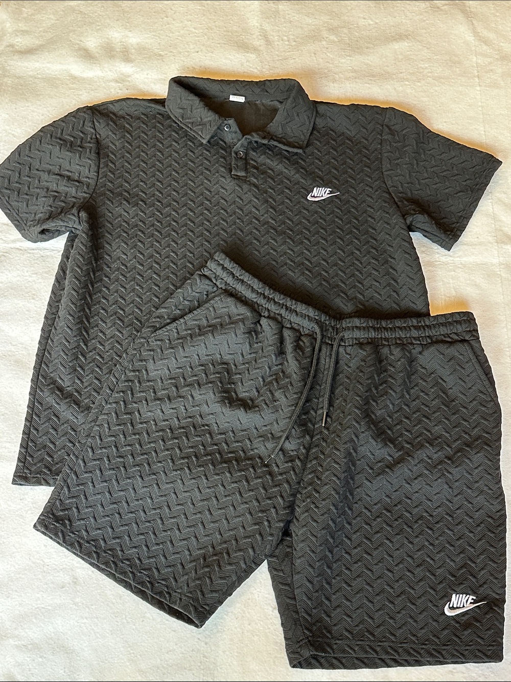 New Nike Men’s Black Chevron Textured Polo & Shorts Set XXL
